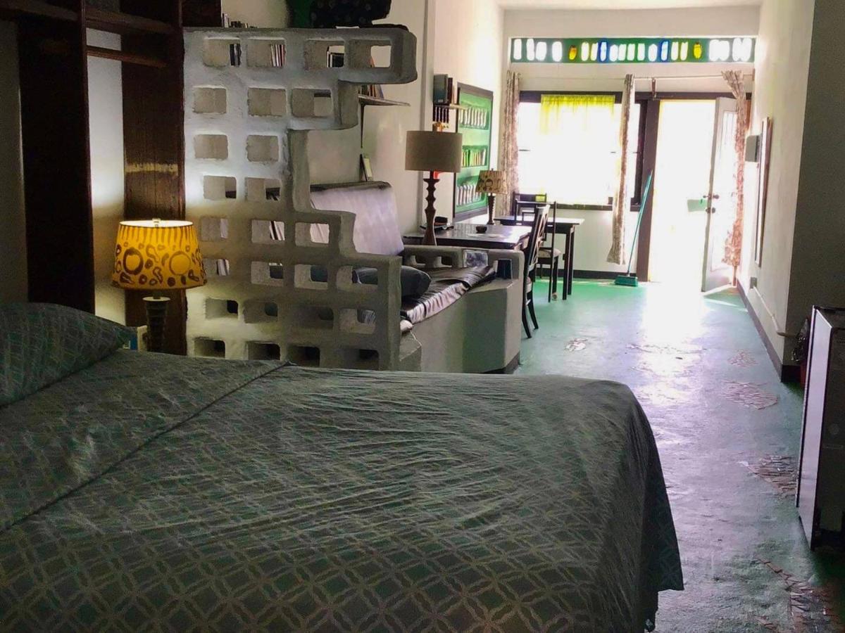 The Novelo Hotel Caye Caulker Bagian luar foto