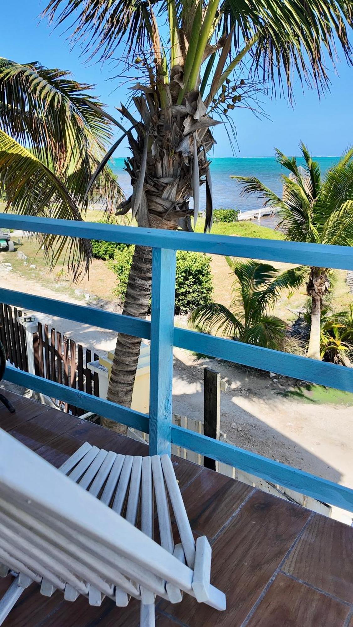 The Novelo Hotel Caye Caulker Bagian luar foto