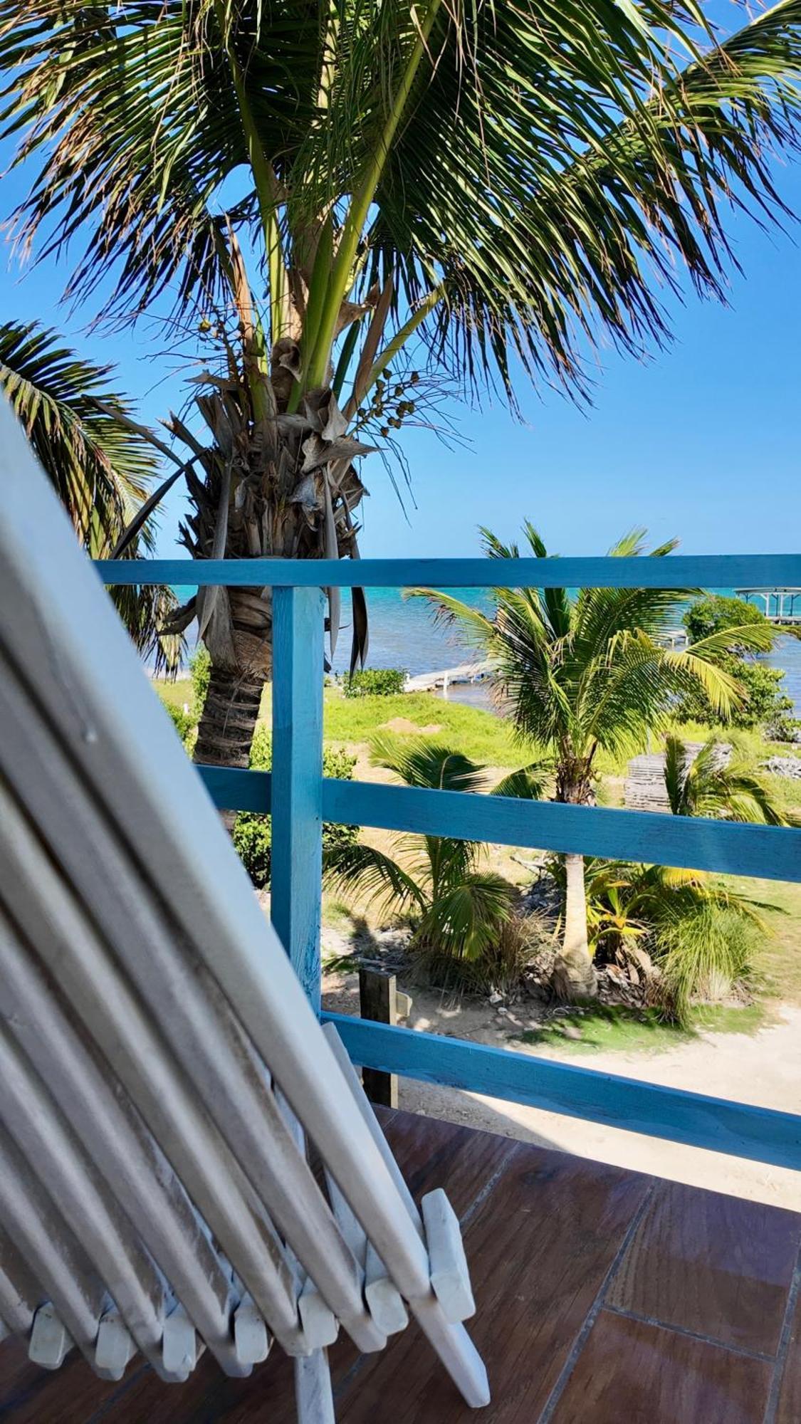 The Novelo Hotel Caye Caulker Bagian luar foto